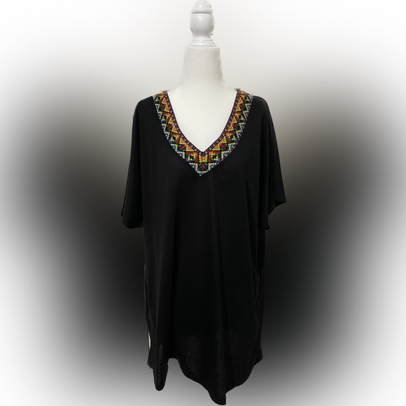 Tops - XX-Large Black V-Neck Colorful Diamond Woven Pattern T-Shirt